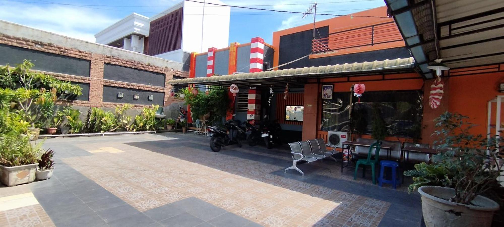 Oyo 94157 '38 Residence Sunggal Exterior photo